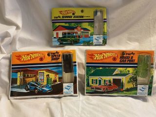 Rare 3 Hot Wheels Pop Ups Speed Shop,  House And Carport,  Service Station