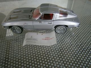 Franklin 1963 Split Window Corvette Sting Ray Coupe 1:24 Scale Car