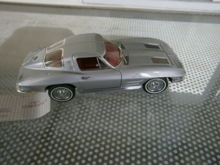 Franklin 1963 Split Window Corvette Sting Ray Coupe 1:24 Scale Car 3
