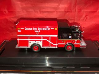 Code 3 1:64 Diecast 12645 - Chicago Fire Department Squad 2 3