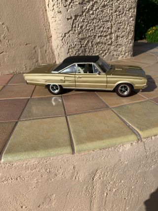 1/18 Scale 1967 Dodge Coronet R/t Hardtop - Highway61 50283/vinyl Top/440 - 4 - Speed
