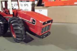 ertl International 3588 4x4 tractor 1/16 scale 3