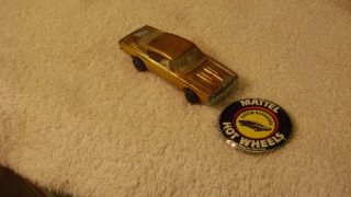Old Hotwheels Redline Custom Barracuda Gold W/ Badge 1967 / Very Good