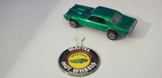 1968 Hot Wheels Red Line Green Custom Cougar W / Button