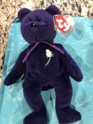 Ty Princess (diana) Beanie Baby.  Made In Indonesia In Hand In Hand