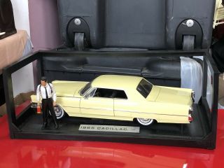 Jada 1:18 " Reservoir Dogs " Yellow 1965 Cadillac With Mr.  Blonde Figure