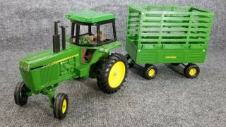 Vintage Ertl John Deere Tractor & Wagon 1:16 Scale Made In Usa