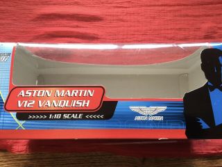 1:18 Scale Aston Martin V - 12 Vanquish James Bond " Die Another Day " Die Cast Car