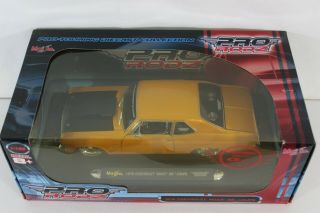 Maisto Pro Rodz 1:18 Scale 1970 Chevrolet Nova SS Coupe in Open Box 2005 Diecast 2