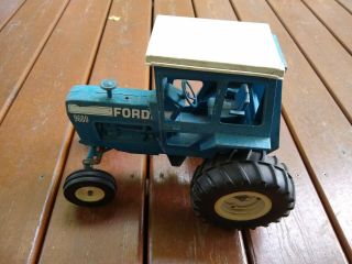 Ertl Co Diecast Ford Tractor 9600 Cab 821 Made In Iowa Usa Blue Die Cast Erlt