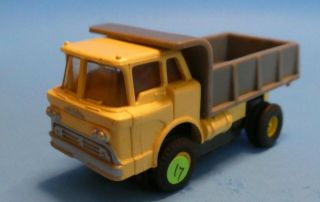 Aurora Thunderjet - 1582 Ford Dump Truck - Yellow - Ho Slot Car - 17