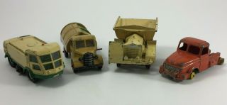 4 Dinky Toys Meccano Beoford Balayeuse 596 Willeme 36 Dumper Muir Hill H777
