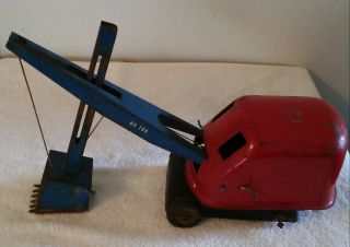 Vintage Red Tonka Steam Shovel No.  100 Pressed Steel Toy Crane Metalcraft Toys.