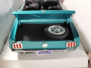 Mira Solido 1965 Ford Mustang Convertible 1:18 Scale Diecast Model Car Turquoise 3