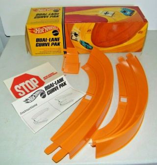 1969 Hot Wheels Dual Lane Curve Pak Track In Open Box
