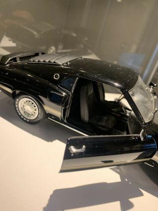ERTL 1969 Ford Mustang Mach 1 1/18 Model Car Limited Edition 2093 of 2502 2