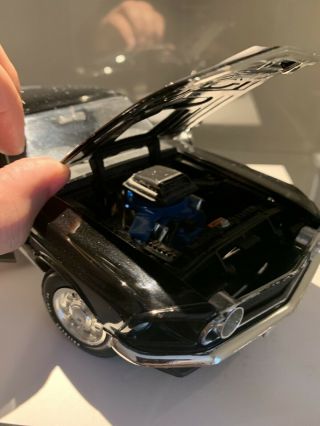 ERTL 1969 Ford Mustang Mach 1 1/18 Model Car Limited Edition 2093 of 2502 3