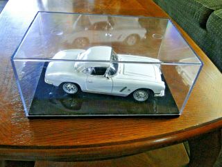 Ertl 1962 Corvette All White American Graffiti With Plastic Display Case
