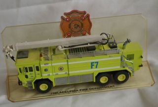 L - 24 Code 3 1:64 Scale Die Cast Fire Engine - F7 Philadelphia Fire Department