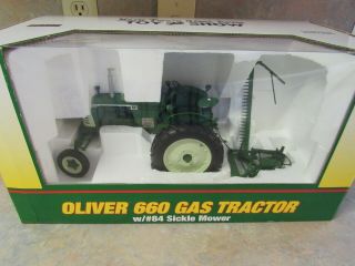 Speccast Oliver 660 Gas Tractor With Sickle Mower 1:16 Mark Twain Toy Show
