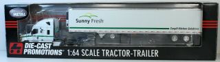 1/64 DCP Die - Cast Promotions Freightliner Cascadia w/ Reefer Sunny Fresh 32279 2