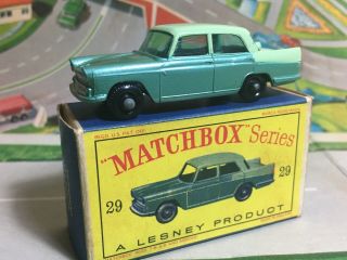 Matchbox Lesney No 29 Austin A55 Cambridge - Made In England - Box