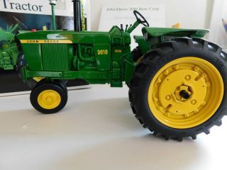 Ertl 3010 John Deere Precision Classics Collectible Toy Tractor 2