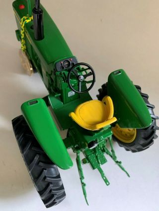 Ertl 3010 John Deere Precision Classics Collectible Toy Tractor 3