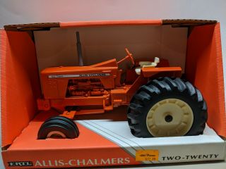 1/16 Ertl Allis - Chalmers Two - Twenty Tractor