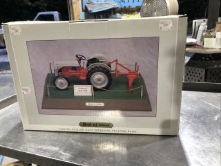 Best Of Show Speccast 1:16 Scale Ford 8n Tractor Bank