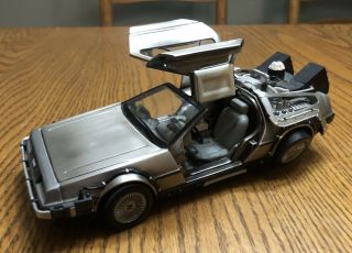 1981 Delorean Back To The Future 1:18 Sun Star Flying Time Machine Diecast