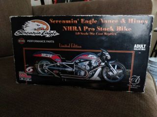2003 V Rod Screaming Eagle Vance & Hines Nhra Pro Stock Bike Harley 1:9 Scale
