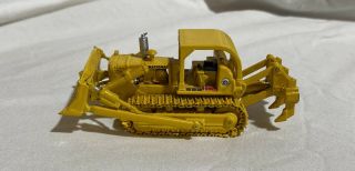 First Gear 80 - 0303 1:87 Scale Td - 25 International Harvester With Ripper