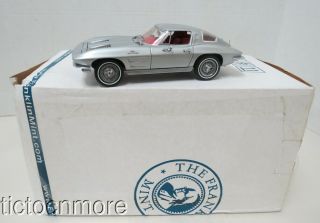 Franklin Precision Models 1963 Chevrolet Chevy Corvette Stingray & Box