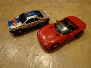 2 Tyco - - Red Dodge Viper & Silver / Blue Stock Car - - Ho Slot Cars (look)