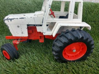 1/16 Vintage Case Agri King Tractor W/Cab by ERTL early 1970s 3