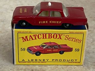 Matchbox Lesney Regular Wheels 59b Ford Fairlane Fire Chief Car In Type D2 Box