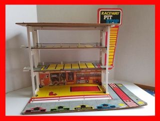 Brumberger Raceway Pit Stop Playset 812 1960s 1970s Hot Wheels Diecast Toy Car