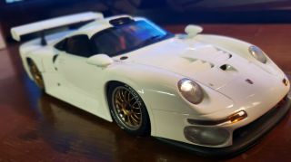 Vintage Ut Models Porsche 911 Gt1 1:18 Scale Die - Cast White,