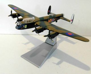 Corgi 1/144 47301 Avro Lancaster Battle Of Britain Memorial
