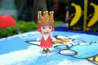 Pop Mart Kennyswork Molly Chess Mini Figure Designer Toy Art Figurine Queen Red
