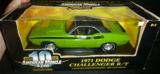 1:18 Ertl American Muscle 1971 Dodge Challenger R/t Green/black Top Diecast