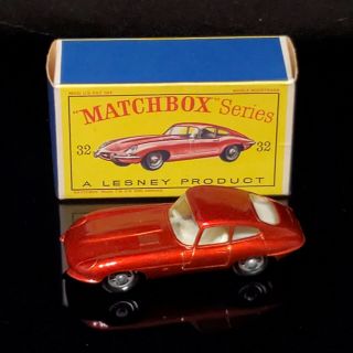 Matchbox Lesney E Type Jaguar No.  32 " Light Red Metallic & Origina D Box Minty