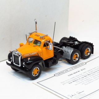 Matchbox Collectibles - 1956 Mack B - 61 Truck Tractor Cab Boxed - Dym35214