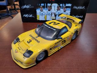 2001 Andy Pilgrim/ Dale Earnhardt/ Jr.  3 Corvette C5 - R Raced 1:18 Action Mib