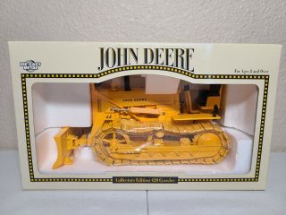 John Deere 420 Crawler - Collectors Edition - Ertl 1:16 Scale Model 5067da