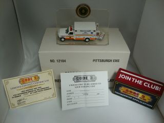 CODE 3 COLLECTIBLES PITTSBURG PA MEDIC 1 FORD E - 350 AMBULANCE MINT/MINT DOME/SS 2