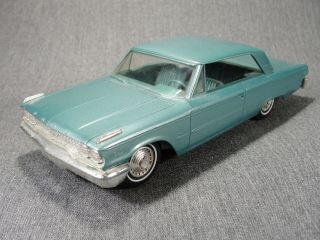 1/25 Scale Vintage 1963 Ford Galaxie Promo Model Car