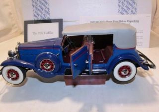Franklin 1932 Cadillac V16 1:24 Diecast Blue W/ Papers & Box