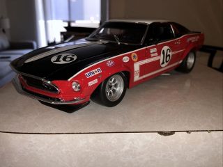 Welly 1/18 1969 Ford Mustang Boss 302 Trans Am George Follmer